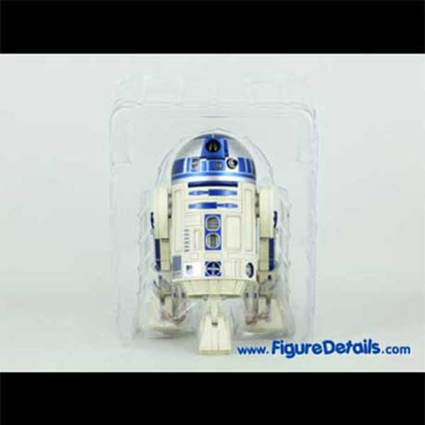 Medicom Toy RAH R2D2 Action Figure Review 9
