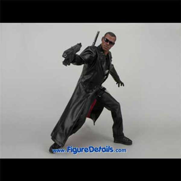 Hot Toys Blade II Packing and Action Figure mms113 5