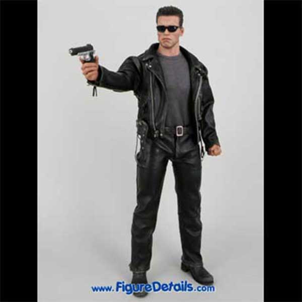 Hot Toys T-800 Arnold Schwarzenegger mms117 Packing and Action Figure Review 12
