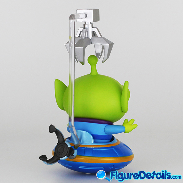 Hot Toys Alien on Spaceship ( Metallic Color Version ) Cosbaby 360 Degree Review 4
