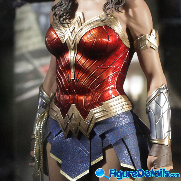 Hot Toys Wonder Woman 1984 Prototype mms584 Preview 14