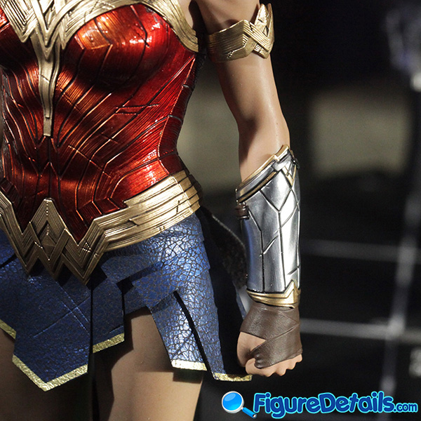 Hot Toys Wonder Woman 1984 Prototype mms584 Preview 16